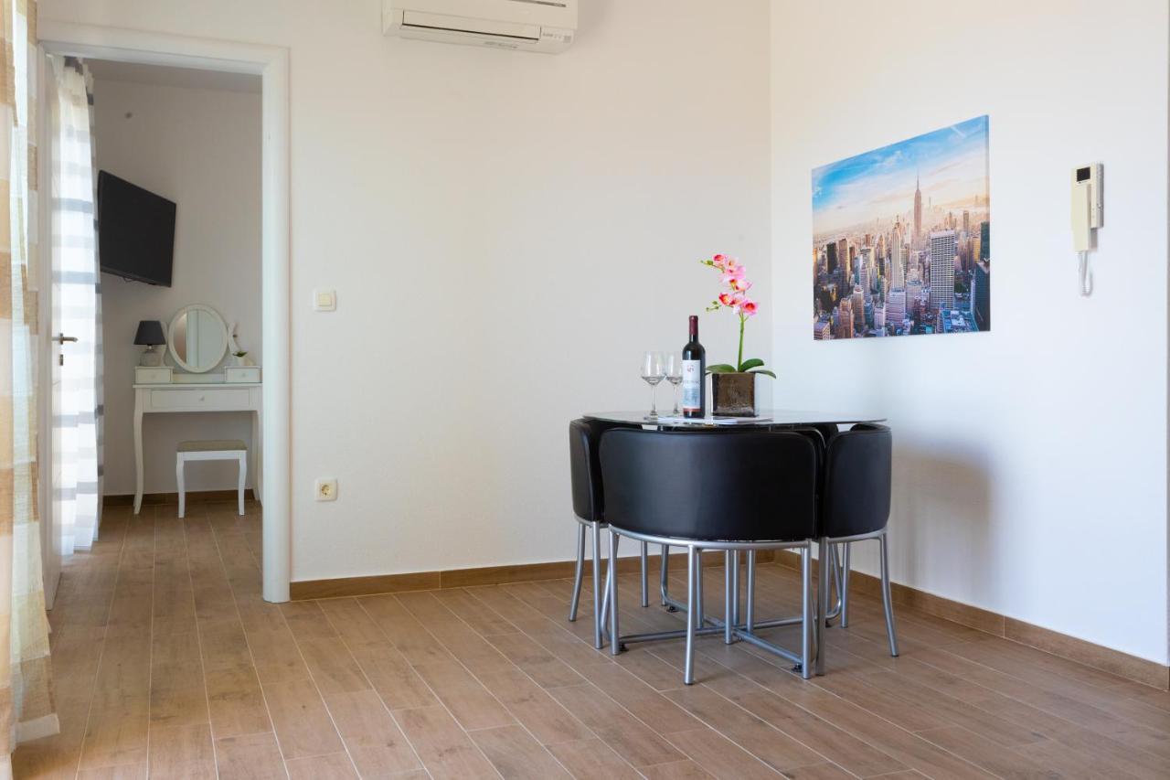 Apartments Jasa Deluxe Makarska Exterior foto